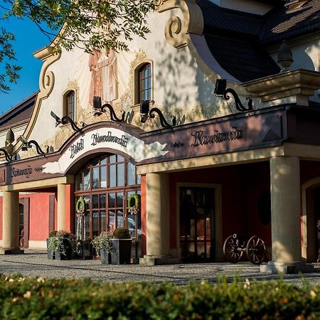 Hotel Nowodworski Legnica Exterior foto